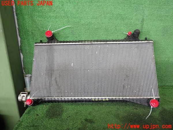 2UPJ-31932321]ジャガー・XE(JA2GA)ラジエーター1 中古_m0001.jpg
