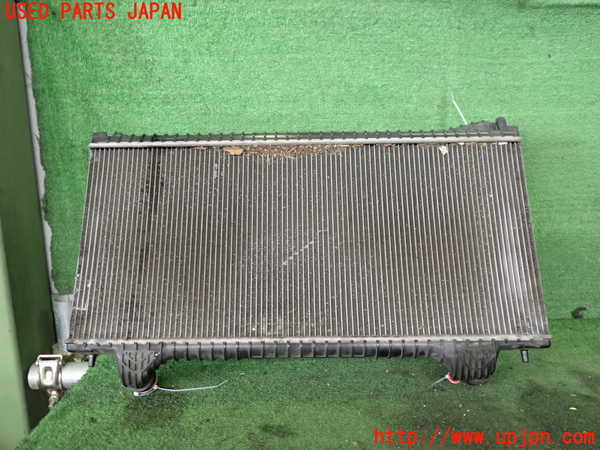 2UPJ-31932321]ジャガー・XE(JA2GA)ラジエーター1 中古_m0002.jpg