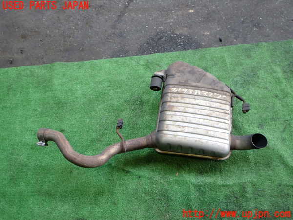 2UPJ-31932672]ジャガー・XE(JA2GA)リアマフラー2 中古_m0001.jpg