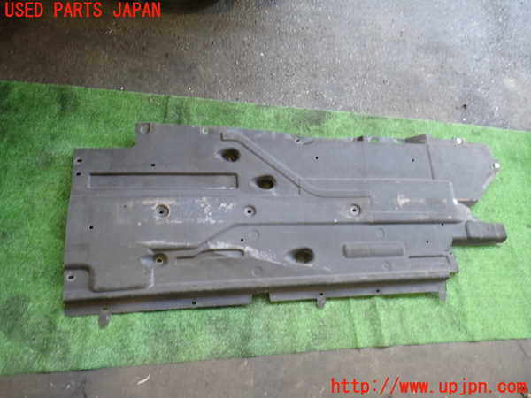 2UPJ-31931721]ジャガー・XE(JA2GA)アンダーカバー1 中古_m0001.jpg