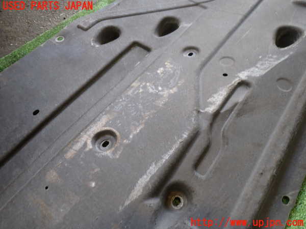 2UPJ-31931721]ジャガー・XE(JA2GA)アンダーカバー1 中古_m0002.jpg