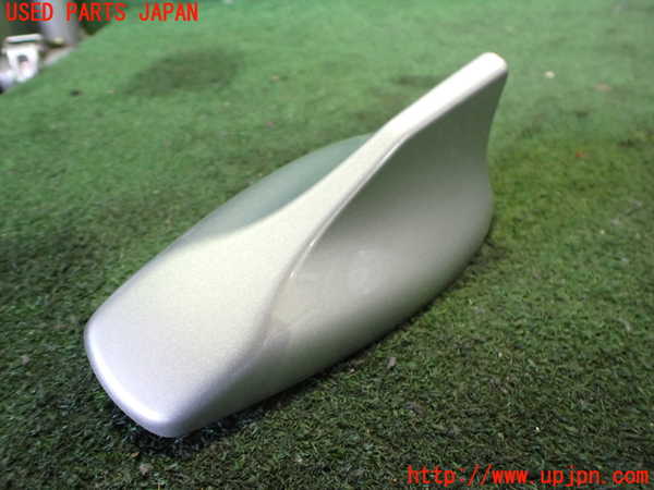 2UPJ-31936550]ジャガー・XE(JA2GA)アンテナ 中古_m0001.jpg