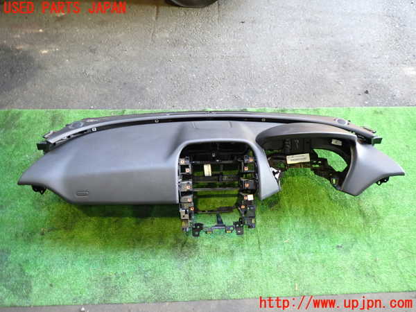 2UPJ-31937505]ジャガー・XE(JA2GA)ダッシュボード 中古_m0001.jpg