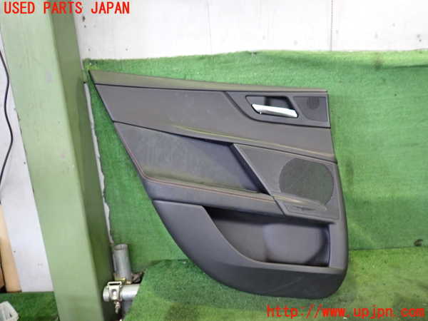 2UPJ-31931324]ジャガー・XE(JA2GA)左後ドア内張り 中古_m0001.jpg