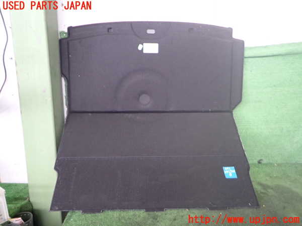 2UPJ-31937771]ジャガー・XE(JA2GA)ラゲッジトレイ1 中古_m0002.jpg
