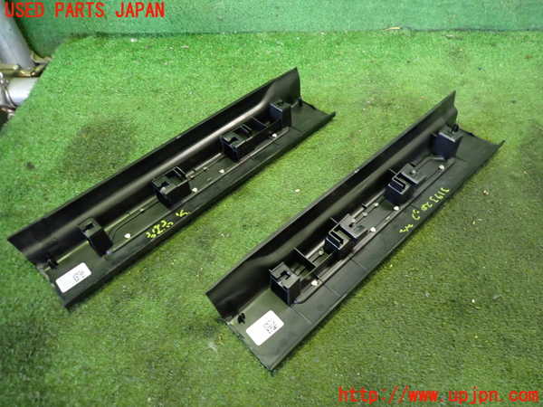 2UPJ-31937740]ジャガー・XE(JA2GA)スカッフプレート 中古_m0002.jpg