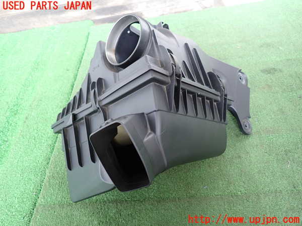 2UPJ-31942560]BMW Z4(LL20)(E89)エアクリーナーボックス 中古_m0001.jpg