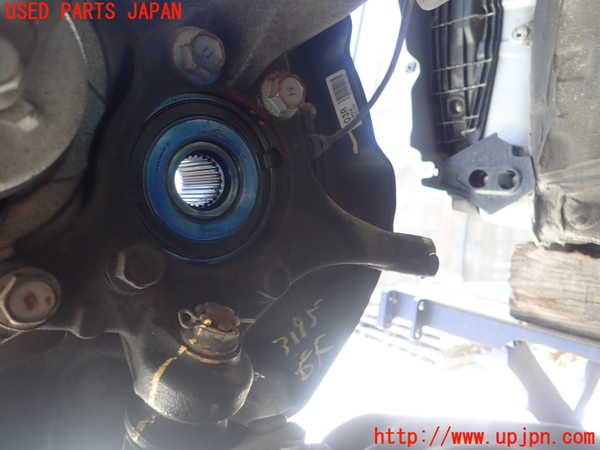 1UPJ-31954290]レクサス・HS250h(ANF10)右フロントナックルハブ 中古_m0001.jpg