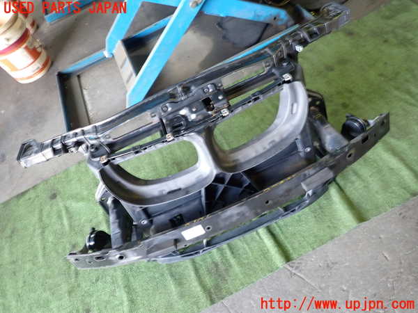 1UPJ-31961041]BMW 120i カブリオレ E88(UL20)コアサポート 中古_m0001.jpg