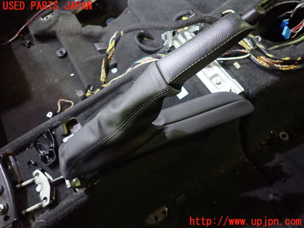 1UPJ-31967550]BMW 120i カブリオレ E88(UL20)サイドブレーキレバー 中古_m0002.jpg