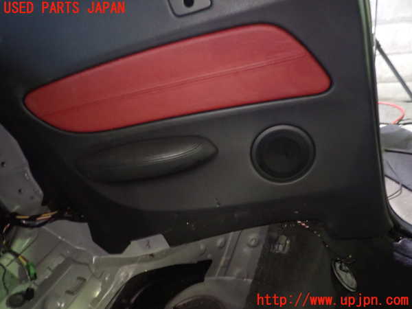 1UPJ-31967680]BMW 120i カブリオレ E88(UL20)左リアピラートリム 中古_m0003.jpg