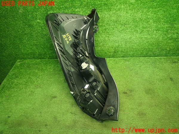 1UPJ-31981530]アクア(AQUA)(MXPK16)右テールランプ 中古_m0003.jpg