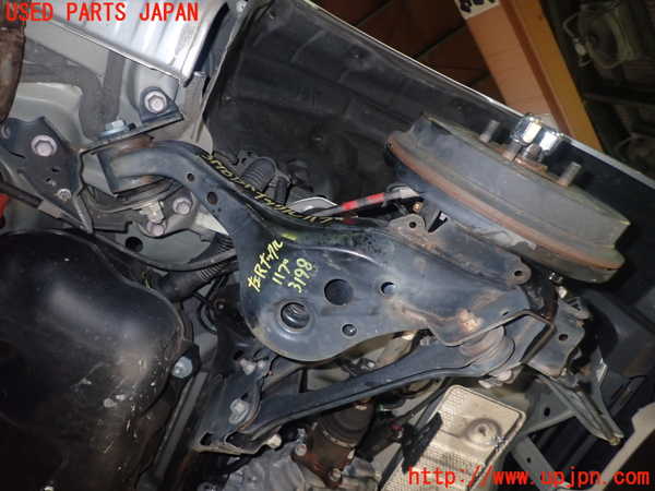 5UPJ-31984305]アクア(AQUA)(MXPK16)左リアナックルハブ 中古_m0002.jpg