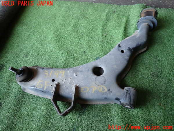 5UPJ-31995176]GTO(Z15A)右フロントロアアーム1 中古_m0001.jpg