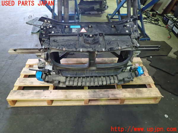 1UPJ-32001041]BMW X3(WX30 F25)コアサポート 中古_m0001.jpg
