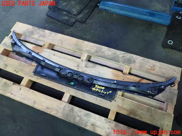 1UPJ-32001190]BMW X3(WX30 F25)カウルトップ 中古_m0004.jpg
