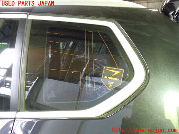 1UPJ-32001382]BMW X3(WX30 F25)左クォーターガラス M35T2 中古_m0001.jpg