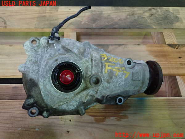1UPJ-32004350]BMW X3(WX30 F25)フロントデフ 中古_m0001.jpg