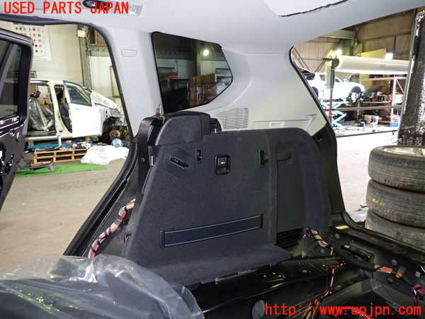 1UPJ-32007675]BMW X3(WX30 F25)右リアピラートリム 中古_m0001.jpg
