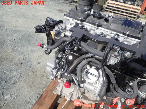 1UPJ-32012010]プリウスPHV(ZVW52)エンジン 2ZR-FXE 中古_m0003.jpg