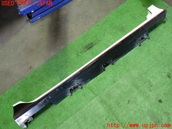 1UPJ-32021390]シビック タイプR(FK8)右サイドステップ 中古_m0001.jpg