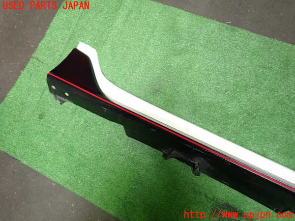 1UPJ-32021390]シビック タイプR(FK8)右サイドステップ 中古_m0003.jpg