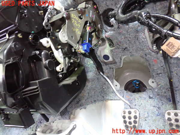 5UPJ-32027590]シビック タイプR(FK8)クラッチペダル 中古_m0001.jpg