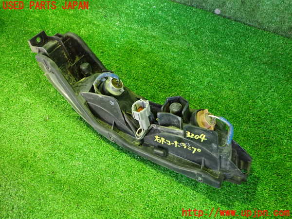 2UPJ-32041154]フェアレディZ(Z33)右リアコーナーランプ 中古_m0002.jpg