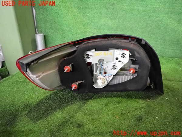 2UPJ-32051530]BMW 335i カブリオレ(WL35)右テールランプ 中古 (E93)_m0003.jpg