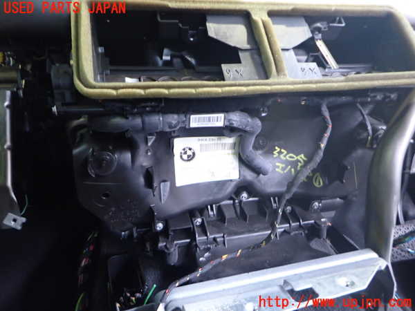 2UPJ-32056081]BMW 335i カブリオレ(WL35)エバポレーター1 中古 (E93)_m0002.jpg