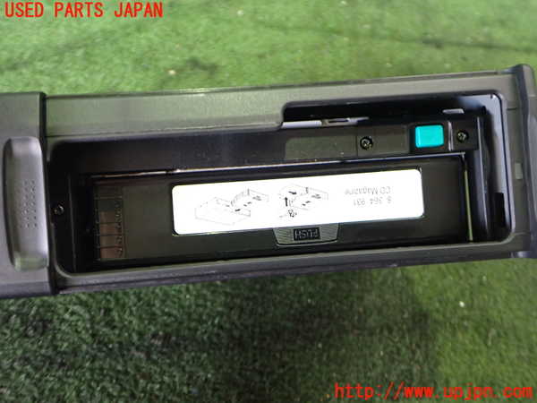 2UPJ-32056505]BMW 335i カブリオレ(WL35)CDチェンジャー 中古 (E93)_m0002.jpg