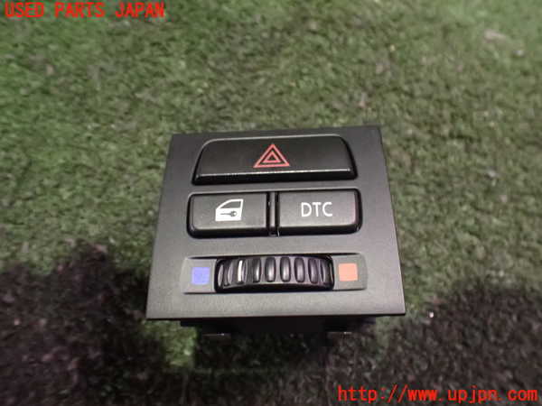 2UPJ-32056290]BMW 335i カブリオレ(WL35)ハザードスイッチ 中古 (E93)_m0001.jpg