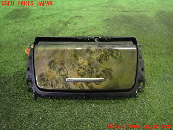 2UPJ-32057821]BMW 335i カブリオレ(WL35)灰皿1 中古 (E93)_m0001.jpg