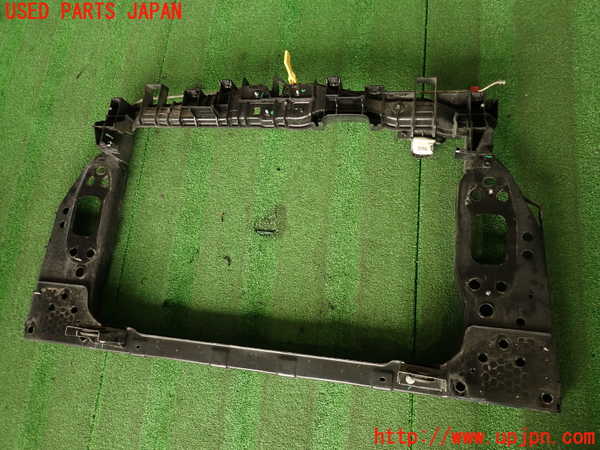 2UPJ-32061041]フィアット・500X(33414)コアサポート 中古_m0001.jpg