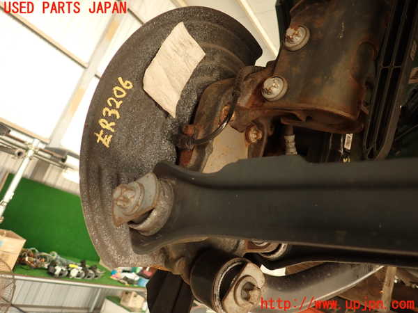 2UPJ-32064305]フィアット・500X(33414)左リアナックルハブ 中古_m0002.jpg