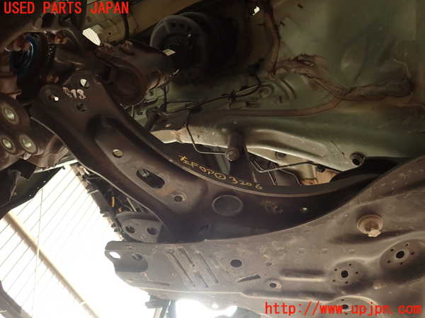 2UPJ-32065186]フィアット・500X(33414)左フロントロアアーム1 中古_m0002.jpg