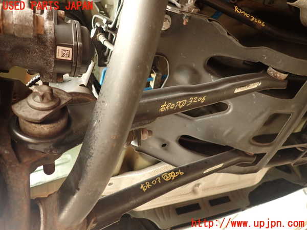 2UPJ-32065200]フィアット・500X(33414)右リアロアアーム1 中古_m0001.jpg