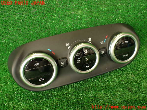 2UPJ-32066066]フィアット・500X(33414)エアコンスイッチ1 中古_m0001.jpg