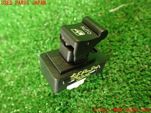 2UPJ-32066245]フィアット・500X(33414)左前パワーウィンドウスイッチ 中古_m0001.jpg