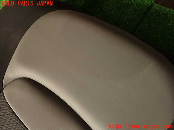 2UPJ-32067385]フィアット・500X(33414)リアシート 中古_m0003.jpg
