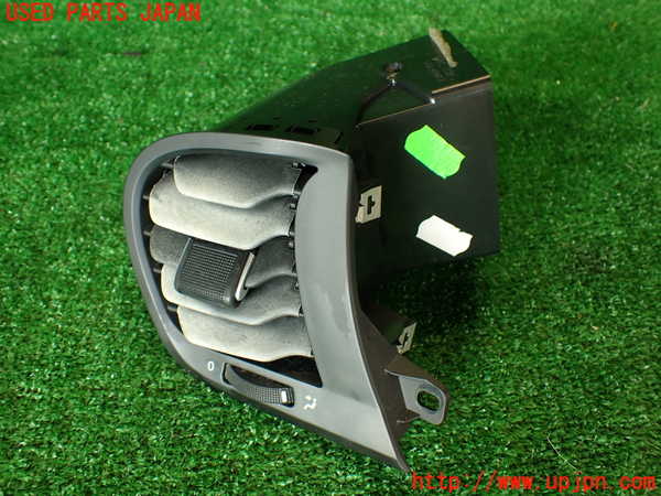 2UPJ-32067528]フィアット・500X(33414)エアコン吹き出し口3 (左) 中古_m0001.jpg