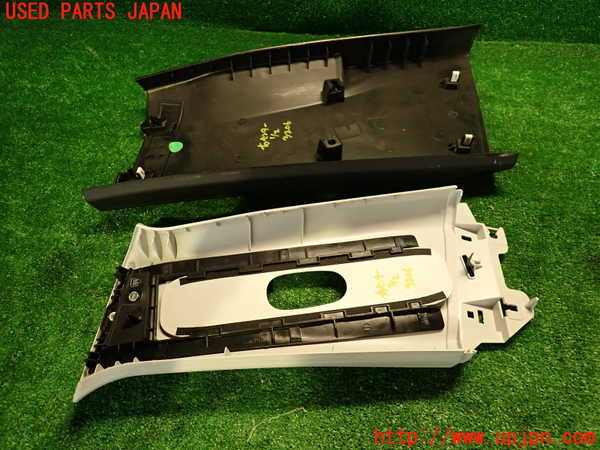 2UPJ-32067665]フィアット・500X(33414)右センターピラートリム 中古_m0005.jpg