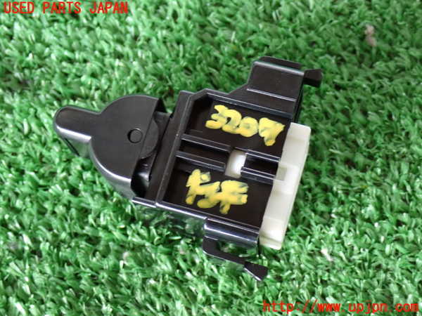 2UPJ-32076245]カローラ レビン(AE91)左パワーウィンドウスイッチ 中古_m0002.jpg