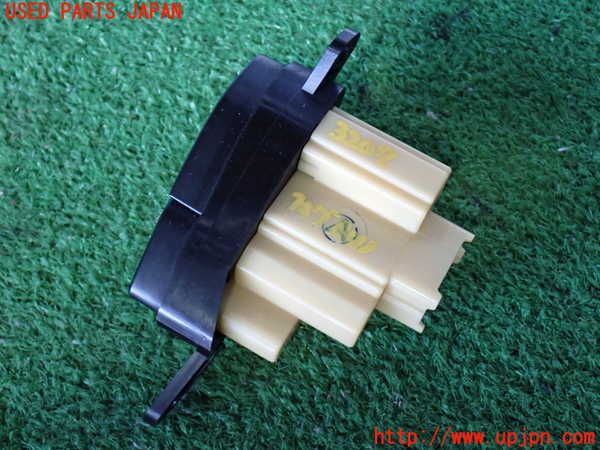 2UPJ-32076295]カローラ レビン(AE91)フォグスイッチ 中古_m0002.jpg