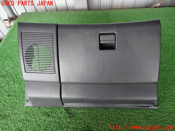 2UPJ-32077516]カローラ レビン(AE91)グローブボックス1 中古_m0001.jpg