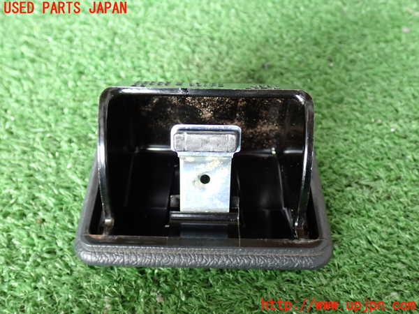 2UPJ-32077822]カローラ レビン(AE91)灰皿2 中古_m0002.jpg