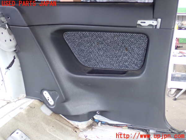 2UPJ-32077680]カローラ レビン(AE91)左リアピラートリム 中古_m0003.jpg