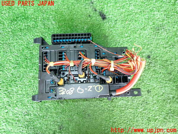 2UPJ-32086741]BMW ミニ(MINI)クーパーSD(XN20M)(F56)ヒューズボックス1 中古_m0002.jpg