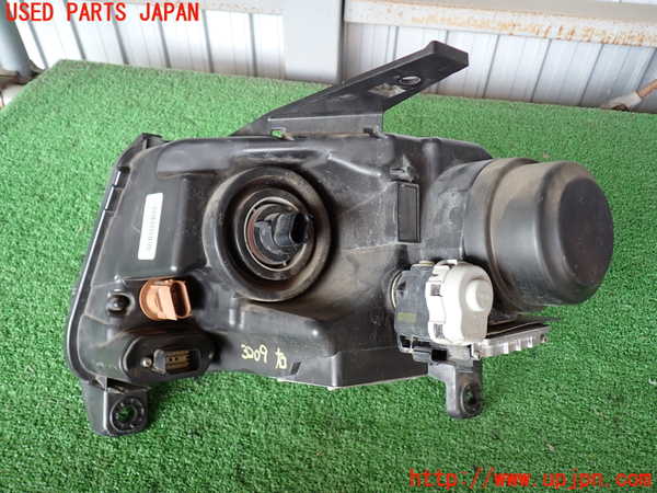 2UPJ-32091130]ジープ・グランドチェロキー(WK36A)右ヘッドライト HID 中古_m0003.jpg