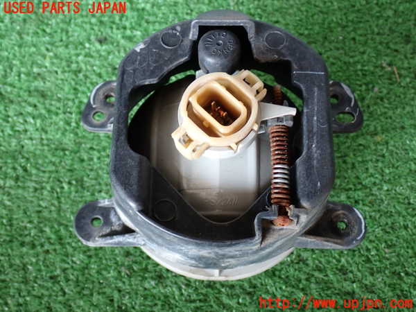 2UPJ-32091180]ジープ・グランドチェロキー(WK36A)右フォグ 中古_m0003.jpg